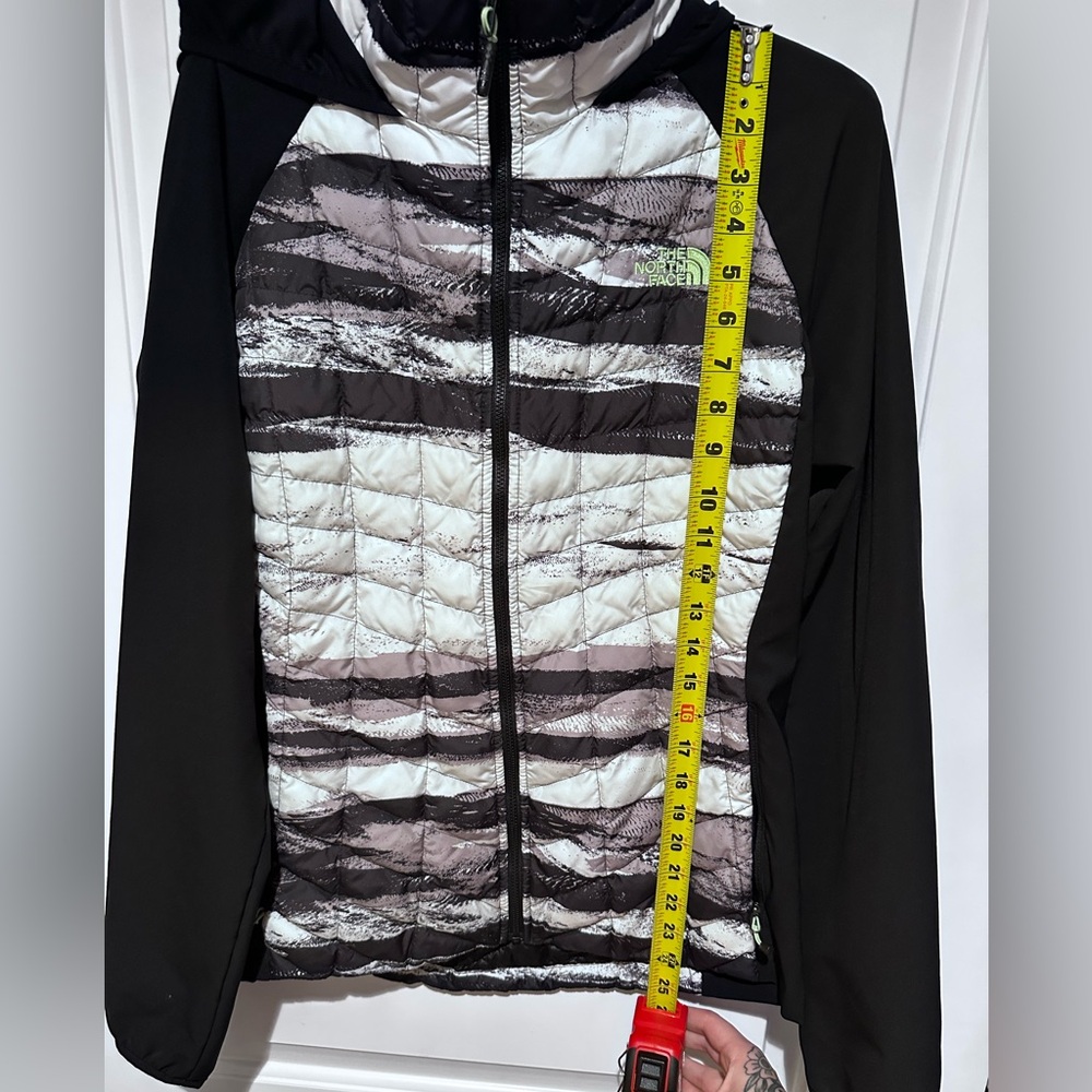 The North Face Quilted Hybrid Jacket Hooded Black Gray Insulated Full Zip - Picture 12 of 14